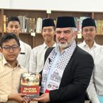 Ketua YPSP Sampaikan Kuliah Umum untuk Santri Gontor